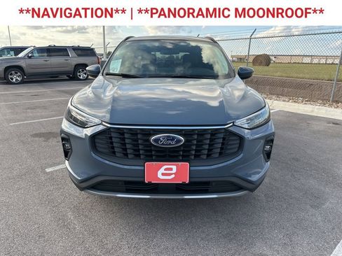 New 2026 Ford Escape Base image 2