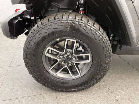 New 2026 Jeep Gladiator Mojave image 8