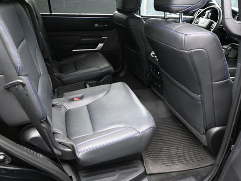 Used 2023 Toyota Sequoia Platinum image 19