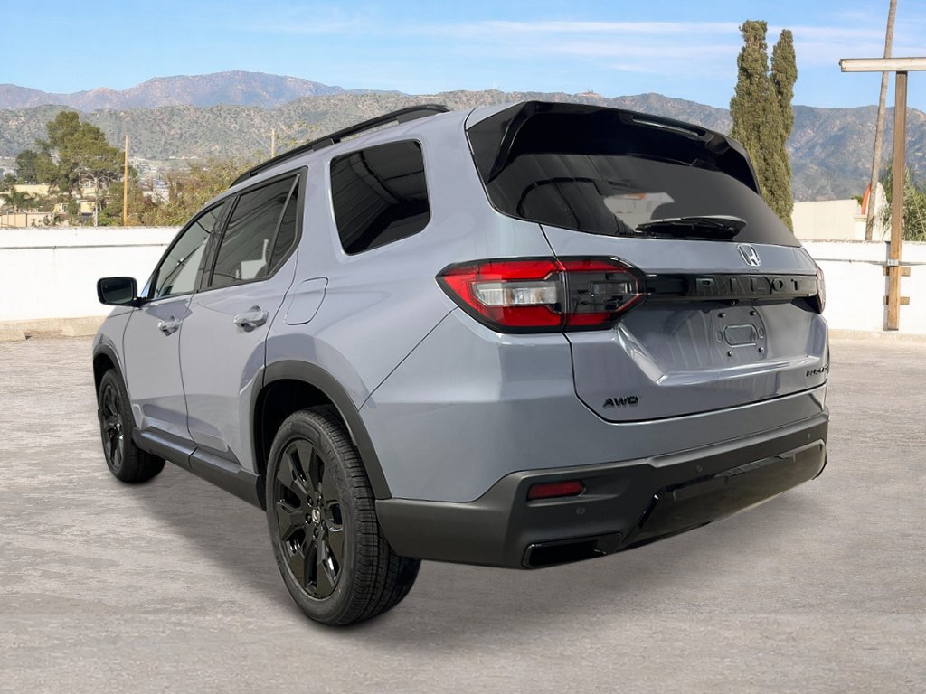 New 2026 Honda Pilot Black Edition image 3