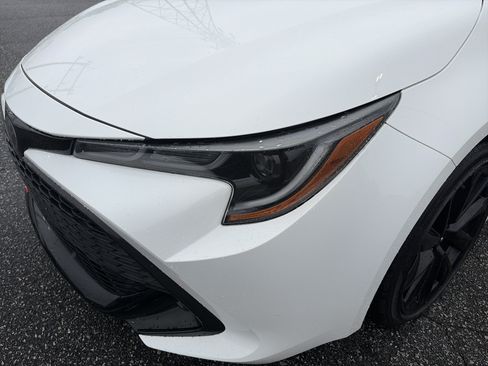 Used 2020 Toyota Corolla SE FWD image 2