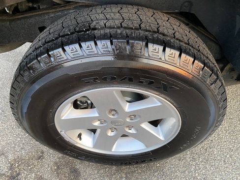Used 2018 Jeep Wrangler Unlimited Sport S AWD/4WD image 10