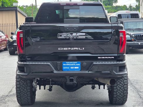 Used 2024 GMC Sierra 2500 Denali Ultimate w/ Max Trailering Package AWD/4WD image 6