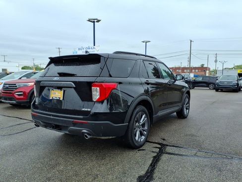 Certified 2024 Ford Explorer XLT w/ Equipment Group 202A AWD/4WD image 8