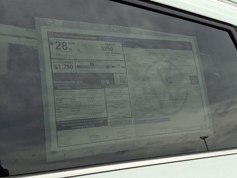 New 2026 Volkswagen Taos SEL AWD/4WD image 19