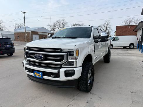 Used 2020 Ford F250 Platinum image 3