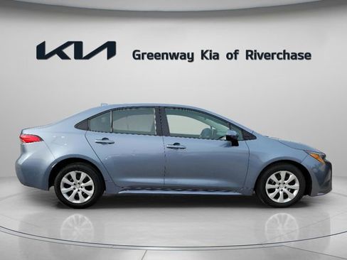 Used 2024 Toyota Corolla LE image 7