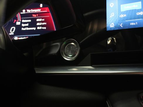 Used 2024 Chevrolet Corvette Stingray Coupe w/ Z51 Performance Package image 69