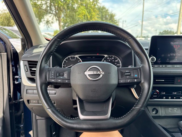Used 2025 Nissan Rogue SV AWD/4WD image 27