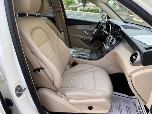 Used 2020 Mercedes-Benz GLC 300 image 37