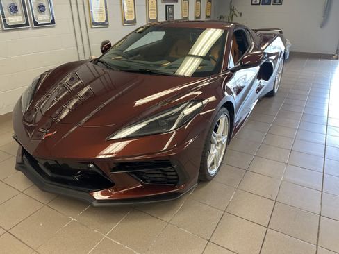 Used 2023 Chevrolet Corvette Stingray Preferred Cpe w/ Z51 Performance Package image 2