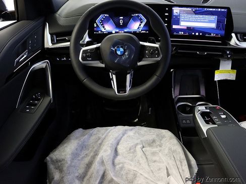 Used 2026 BMW X2 xDrive28i image 12