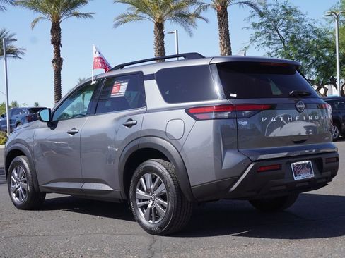 Certified 2025 Nissan Pathfinder SV AWD/4WD image 3