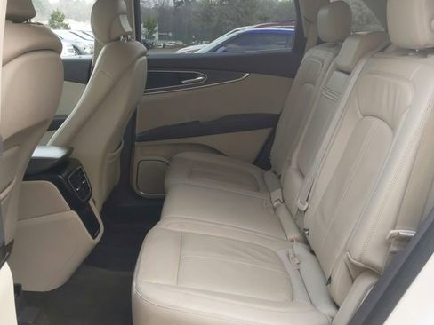 Used 2018 Lincoln MKX Reserve w/ Driver Assistance Package image 30