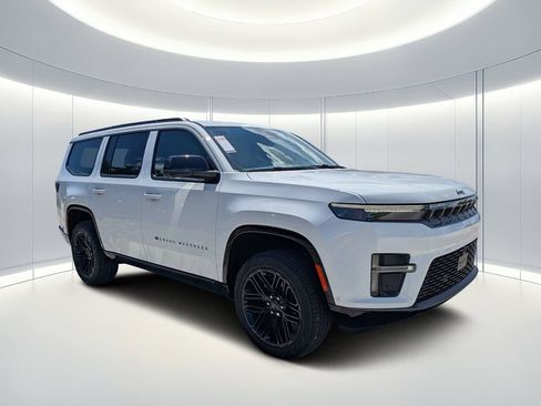 New 2026 Jeep Grand Wagoneer Limited AWD/4WD image 1