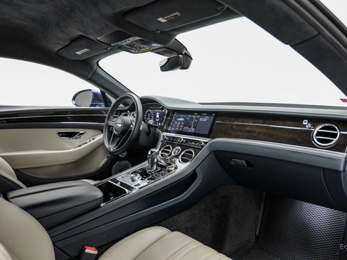 Used 2020 Bentley Continental GT V8 First Edition AWD/4WD image 42
