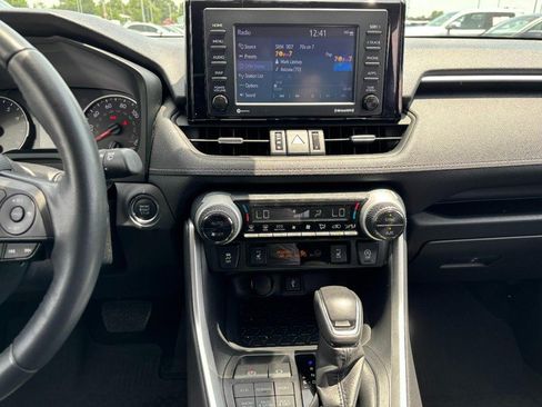 Used 2022 Toyota RAV4 XLE Premium AWD/4WD image 13