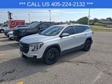 Used 2022 GMC Terrain SLE w/ Driver Convenience Package image 2