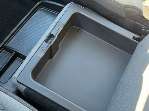 Used 2024 RAM 2500 Big Horn w/ Bed Utility Group image 32