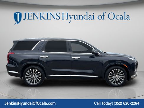 Used 2024 Hyundai Palisade Calligraphy AWD/4WD image 2