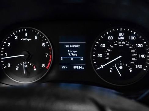 Used 2019 Hyundai Tucson Limited image 13