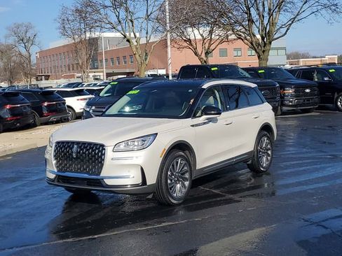 Certified 2023 Lincoln Corsair Reserve w/ Equipment Group 201A image 2