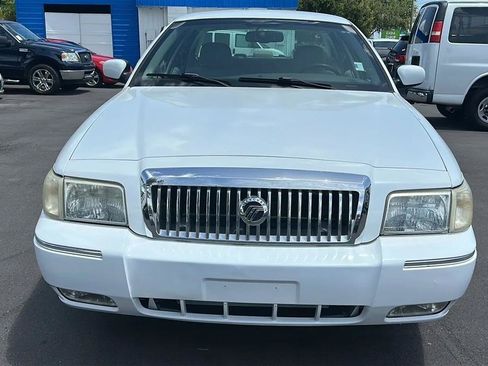 Used 2009 Mercury Grand Marquis LS RWD image 4