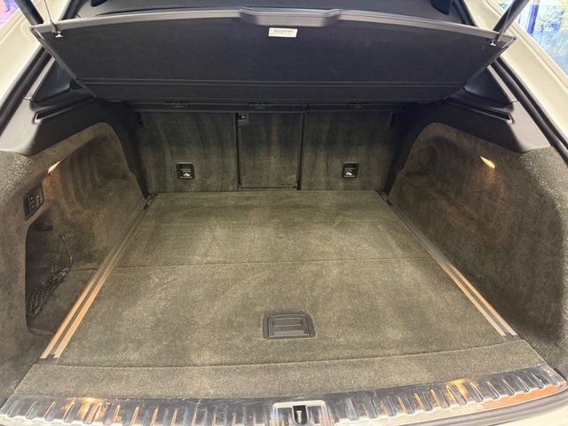 Used 2020 Bentley Bentayga AWD/4WD image 22