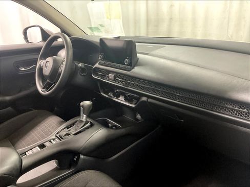 Used 2025 Honda HR-V LX image 14