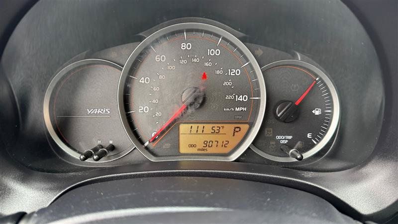 Used 2012 Toyota Yaris L FWD image 14