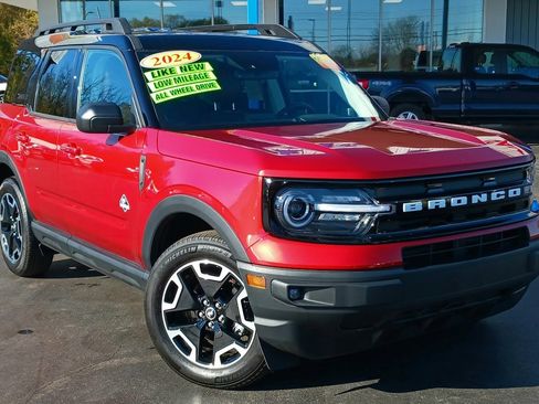 Used 2024 Ford Bronco Sport Outer Banks image 2