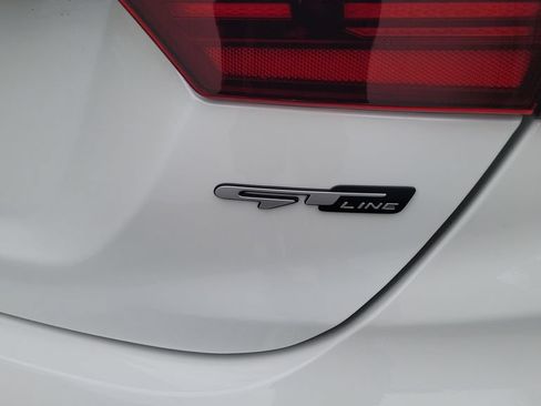 Used 2023 Kia Forte GT-Line FWD image 12