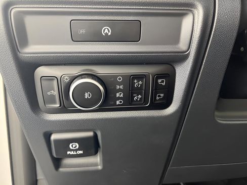 Used 2025 Ford F150 XLT w/ Equipment Group 302A MID image 13