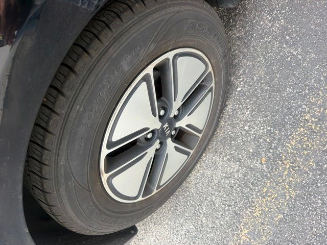 Used 2013 Kia Optima LX w/ Hybrid Convenience Pkg FWD image 12