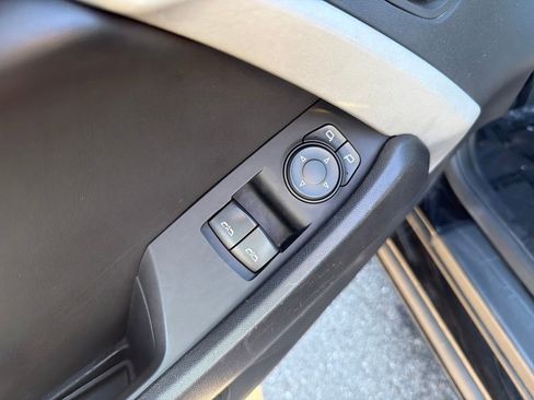 Used 2021 Chevrolet Camaro LT image 13