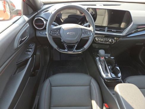 New 2026 Chevrolet Trax RS w/ Sunroof Package FWD image 31