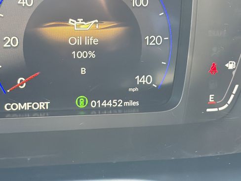 Certified 2025 Acura ADX A-Spec image 22