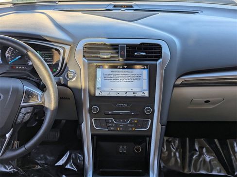 Used 2019 Ford Fusion SEL image 14