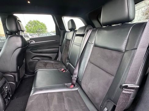 Used 2020 Jeep Grand Cherokee Altitude image 21