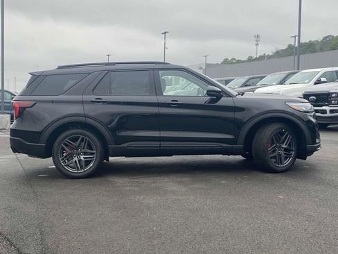 New 2026 Ford Explorer ST AWD/4WD image 2