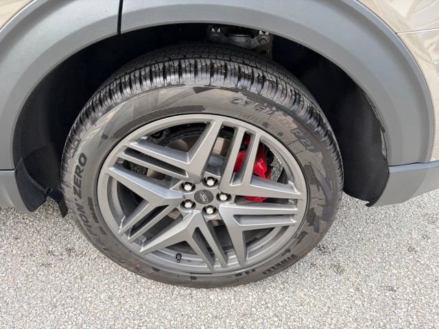 New 2026 Ford Explorer ST-Line w/ ST-Line Street Pack RWD image 25