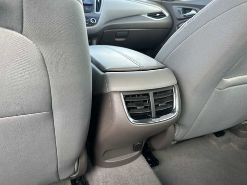 Used 2024 Chevrolet Malibu LT image 20