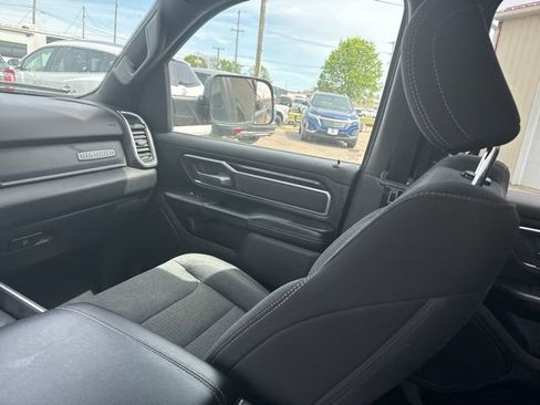Used 2019 RAM 1500 Big Horn AWD/4WD image 14