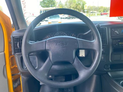 Used 2005 Chevrolet Express 3500 w/ School Bus Package RWD image 11