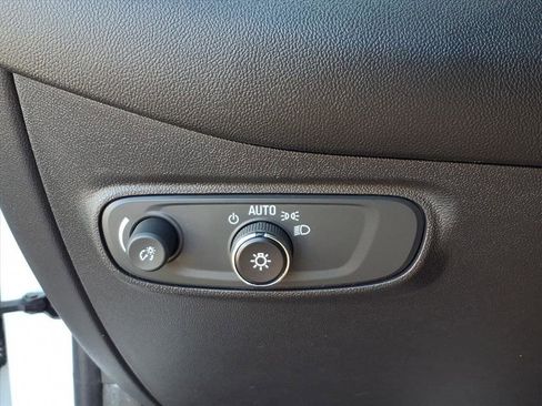 Certified 2022 Chevrolet Equinox LT image 11