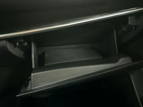 Used 2023 Nissan Rogue SL w/ SL Premium Package image 25