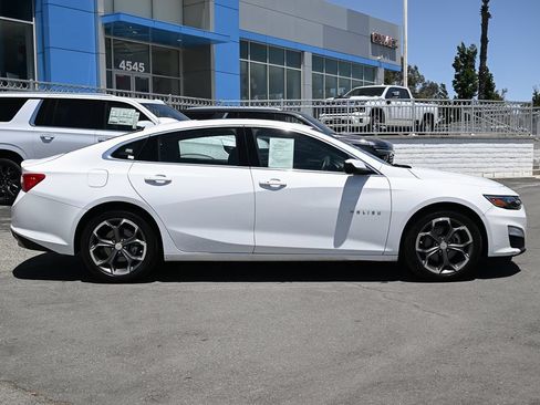 Used 2023 Chevrolet Malibu LT FWD image 3