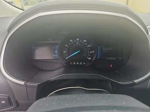 Used 2021 Ford Edge SEL FWD image 9