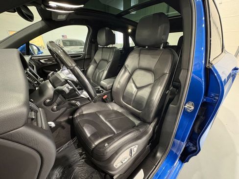 Used 2017 Porsche Macan S AWD/4WD image 9
