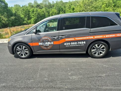 Used 2016 Honda Odyssey Touring image 1